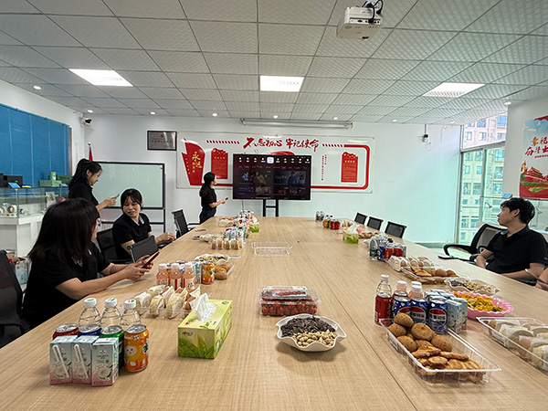 聯合智能：共觀九三閱兵，傳(chuán)承愛(ài)國精神